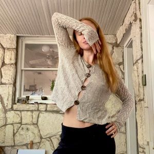 Early 200s blouse by Icelandic designs